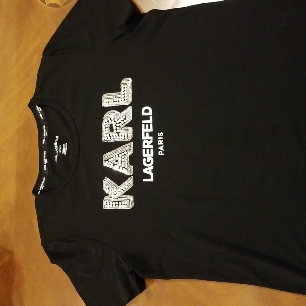 Karl Lagerfeld Paris Women's Short Sleeve Graphic Logo Tee S
